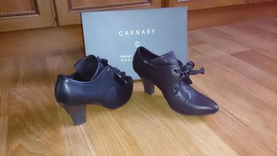 Лот: 4520987. Фото: 1. Ботильоны carnaby кожа. Ботильоны, полусапожки