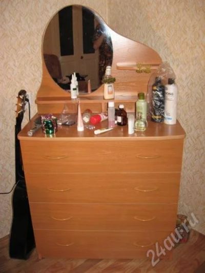 Лот: 270391. Фото: 1. Комод с зеркалом. Диваны