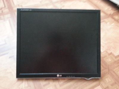 Лот: 4240815. Фото: 1. монитор LG 1780Q. ЖК-мониторы