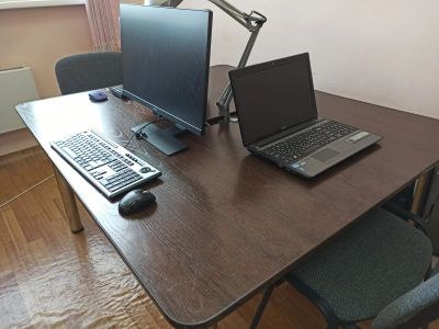 Лот: 19191984. Фото: 1. Отличный компьютерный офисный... Компьютерные и письменные столы