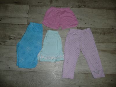 Лот: 13136036. Фото: 1. Вещи (7) девочке 4-5 лет. Брюки, шорты, джинсы