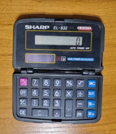 Лот: 18372239. Фото: 1. Калькулятор складной Sharp EL-832. Калькуляторы