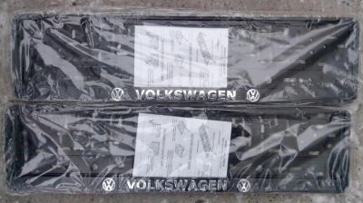 Лот: 6495290. Фото: 1. Рамка номера с защелкой Volkswagen... Детали тюнинга