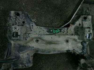 Лот: 7271242. Фото: 1. балка Peugeot 207. Ходовая, подвеска, рулевое управление