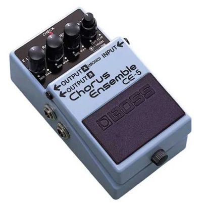 Лот: 3490940. Фото: 1. Педаль BOSS CE-5 хорус, первая... Гитарные эффекты и комбоусилители