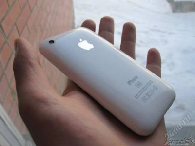 Лот: 1685315. Фото: 1. iphone 3g WHITE. Смартфоны