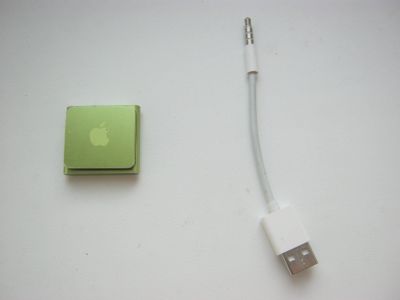 Лот: 17132342. Фото: 1. Apple iPod Shuffle 4. Плееры