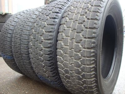 Лот: 16471136. Фото: 1. 215/60/15 Bridgestone Blizzak... Шины