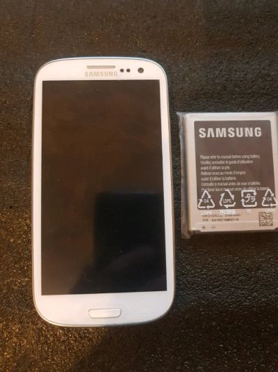 Лот: 12392012. Фото: 1. Samsung galaxy s3 gt-i9300 смартфон... Смартфоны