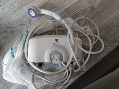 Лот: 17778513. Фото: 1. Проточеый водонагреватель electrolux... Водонагреватели, бойлеры