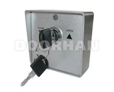 Лот: 5083688. Фото: 1. Ключ-кнопка Doorhan SWM для рольставней. Другое (электрооборудование)