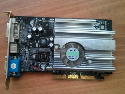 Лот: 8896149. Фото: 1. Видеокарта AGP GeForce FX 5200... Видеокарты