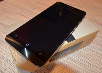 Лот: 7466946. Фото: 1. смартфон Asus Zenfone 5. Смартфоны