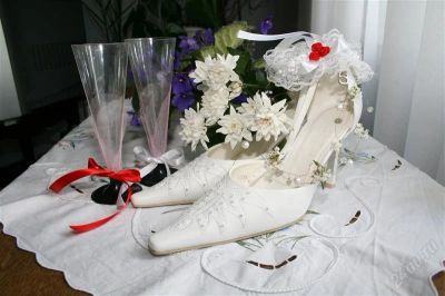 Лот: 1960136. Фото: 1. свадебные туфли. Туфли для невесты