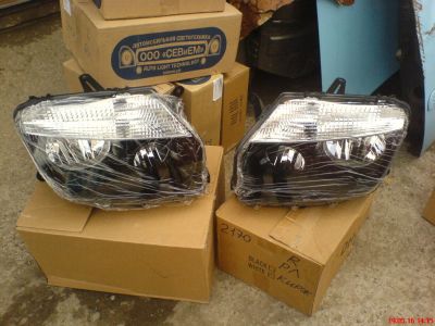 Лот: 7569805. Фото: 1. Фары Renault Duster рено дастер... Оптика и освещение