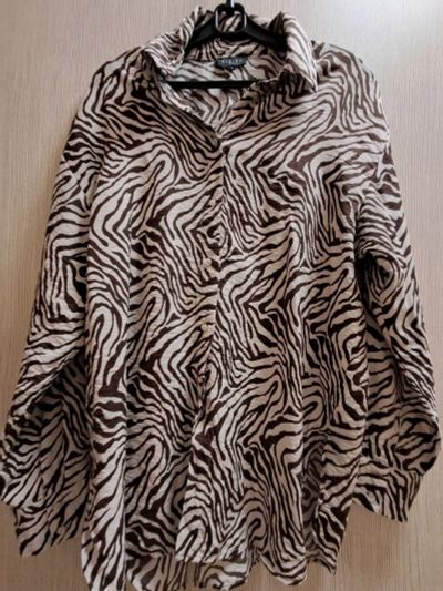 Лот: 25856886. Фото: 1. Рубашка женская Zarina 48. Блузы, рубашки, водолазки