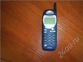 Лот: 116745. Фото: 1. сотовый телефон Motorola. Кнопочные мобильные телефоны