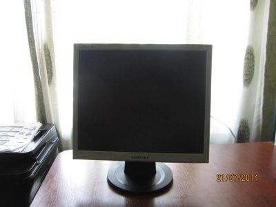 Лот: 4315158. Фото: 1. Монитор Samsung 720N 17". ЖК-мониторы
