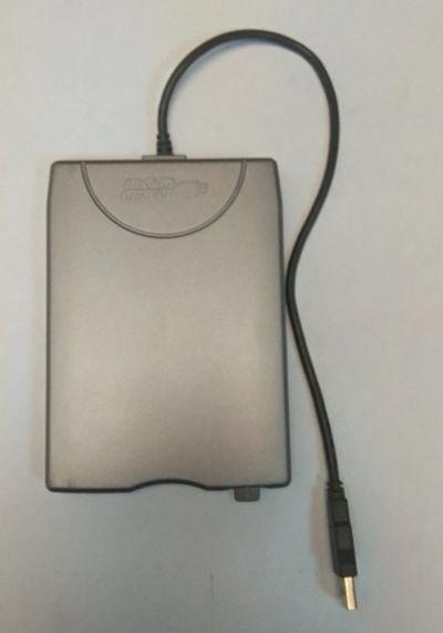 Лот: 16795606. Фото: 1. Дисковод USB Mitsumi. Приводы CD, DVD, BR, FDD