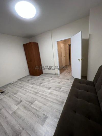 Лот: 21560422. Фото: 1. Сдам 2-комн. улица Александра... Квартиры, студии