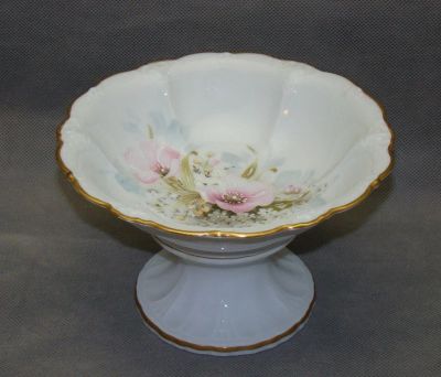 Лот: 11190939. Фото: 1. Limoges Конфетница фарфоровая... Фарфор, керамика