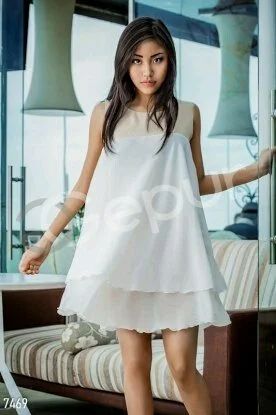 Лот: 9275106. Фото: 1. Платье новое,42-44,шифон. Платья