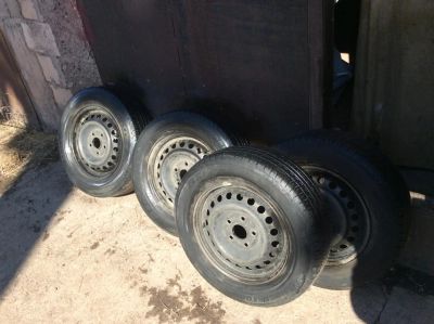 Лот: 5339429. Фото: 1. Комплект колес Bridgestone R15... Шины на дисках