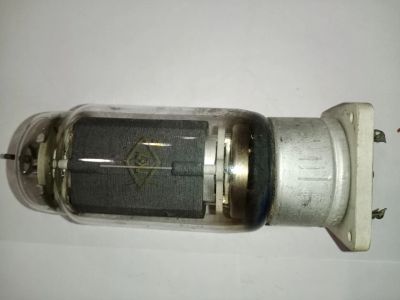 Лот: 24312883. Фото: 1. Радиолампа ГК -71 с панелькой. Электронные лампы