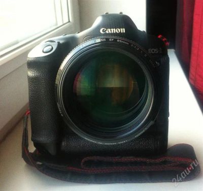 Лот: 2910574. Фото: 1. Профессиональный фотоаппарат Canon... Цифровые зеркальные