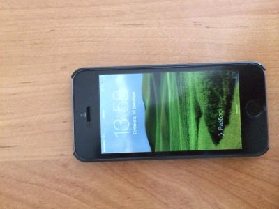 Лот: 3508860. Фото: 1. iPhone 5S Black 32gb. Смартфоны