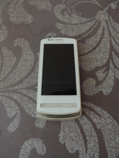 Лот: 7283660. Фото: 1. Nokia 700. Смартфоны
