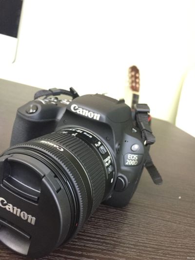 Лот: 11637389. Фото: 1. Canon 200d 18-55 is STM черный. Цифровые зеркальные