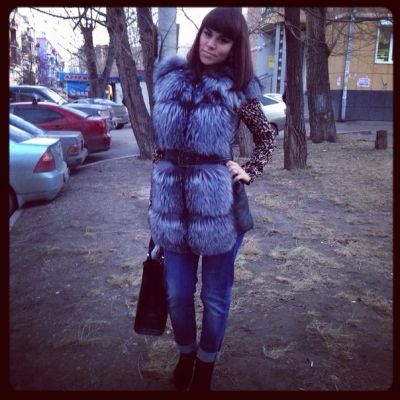 Лот: 4661330. Фото: 1. Кожаная куртка,жилет с чернобуркой. Верхняя одежда