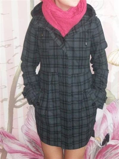 Лот: 531589. Фото: 1. Куртка - Плащ Bershka размер M. Верхняя одежда