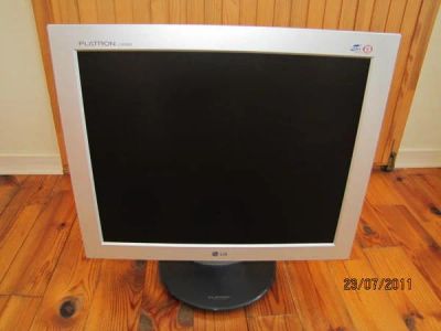 Лот: 6142364. Фото: 1. Монитор LG Flatron L1930SQ. ЖК-мониторы