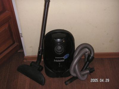 Лот: 10229171. Фото: 1. Пылесос*Samsung 1400 вт* чистый... Пылесосы, паровые швабры