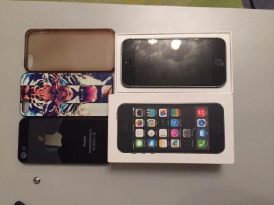 Лот: 6174659. Фото: 1. iPhone 5s 16gb space gray. Смартфоны