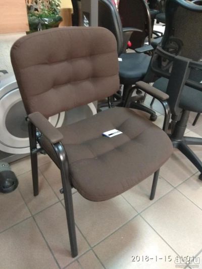 Лот: 10890631. Фото: 1. стул кора коричневая ткань в наличии... Стулья и кресла офисные