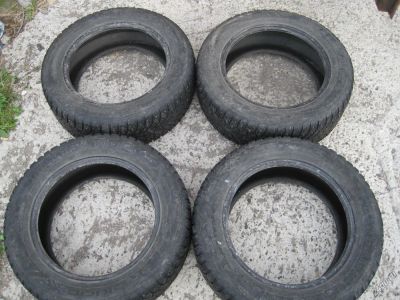 Лот: 6197118. Фото: 1. Nokian шины 205 60 r16. Шины