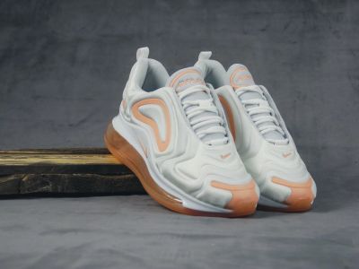 Лот: 12622615. Фото: 1. Кроссовки Nike Air Max 720 White... Кеды, кроссовки, слипоны