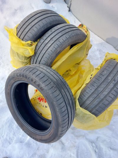Лот: 18579116. Фото: 1. Шины Goodyear EfficientGrip Performance... Шины