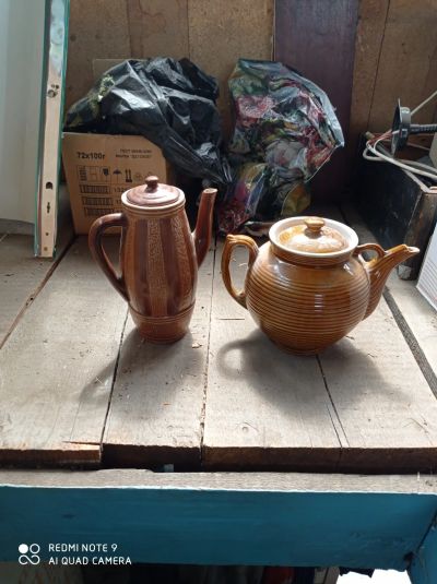 Лот: 16206941. Фото: 1. Два глиняных кувшина. Кувшины, графины