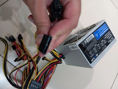 Лот: 23564072. Фото: 1. Блок питания 400 w не рабочий. Корпуса, блоки питания