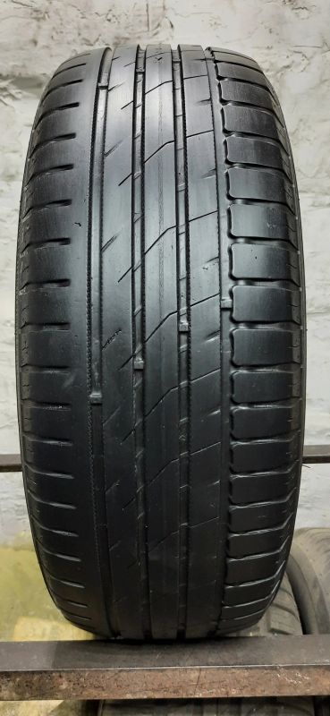Лот: 19222070. Фото: 1. 175/65R14 86T XL Nokian Hakka... Шины