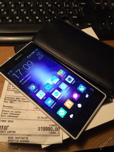 Лот: 4805344. Фото: 1. Sony Xperia Z1 16Gb Белый LTE... Кнопочные мобильные телефоны