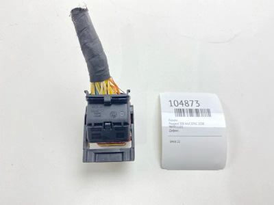 Лот: 24993337. Фото: 1. Разъем Peugeot 308 2008 989951101... Двигатель и элементы двигателя