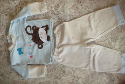 Лот: 4695111. Фото: 1. Костюмчик тепленький, до 98 см... Костюмы, пиджаки, комбинезоны