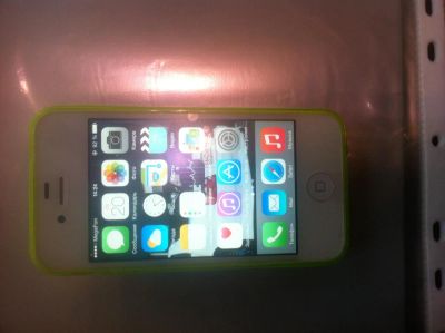 Лот: 5701851. Фото: 1. IPhone 4s 64Gb. Смартфоны