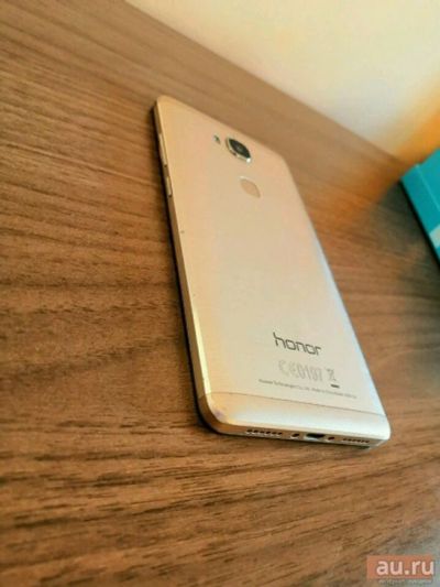 Лот: 12809987. Фото: 1. Смартфон Honor 5x. Смартфоны