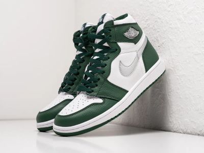 Лот: 24978385. Фото: 1. Кроссовки Nike Air Jordan 1 Mid. Кеды, кроссовки, слипоны